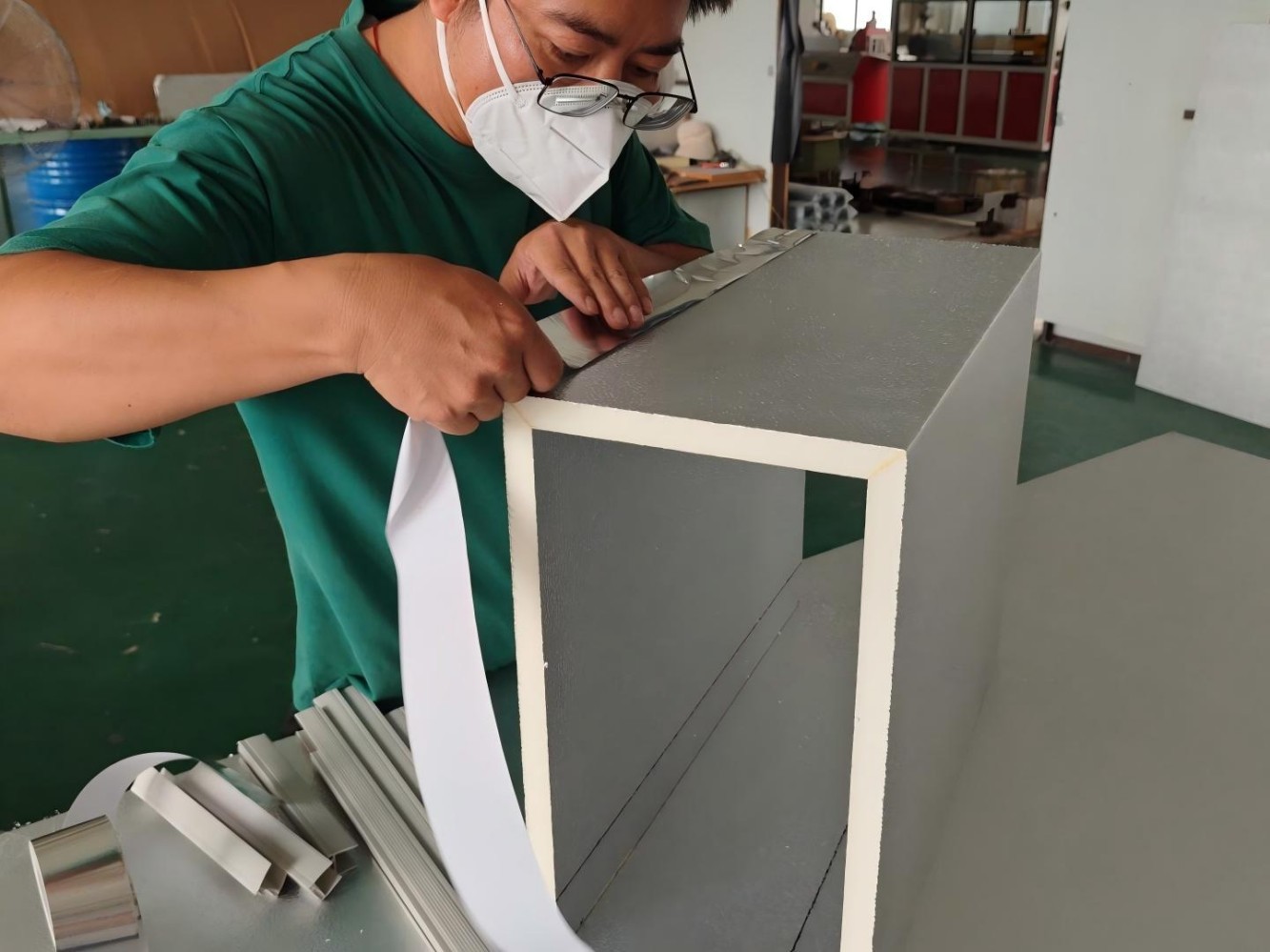 Fabrication of Pre-insulated Duct Fabrication of Pre-insulated Duct